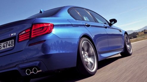 BMW M5 met Competition Package op de agenda. Zijn 4.4 liter biturbo V8 komt dan tot 575 pk!
