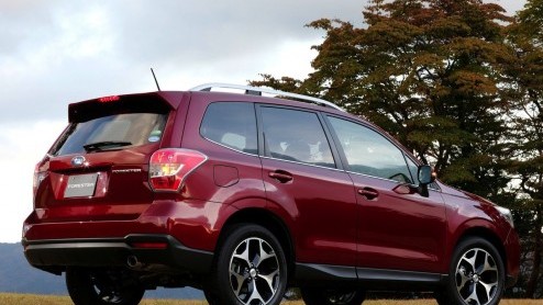 De nieuwe Subaru Forester staat op het punt te worden gentroduceerd in Nederland. Daarom maakt de importeur alvast het leveringsprogramma en de prijzen bekend. De nieuwe generatie is completer uitger