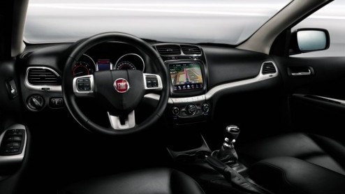 Fiat heeft de eerste fotos van de Freemont wereldkundig gemaakt. Goh, deze auto lijkt als twee druppels water op de Dodge Journey? Klopt als een bus. Dit is de eerste spruit als gevolg van de samenwe