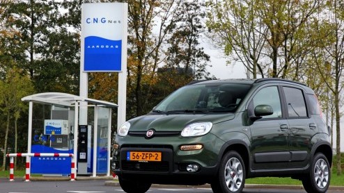 Aardgas  of biogas, of een mengsel van die twee  wordt als autobrandstof steeds interessanter. Niet alleen doordat de prijs aan de pomp zr concurrerend is met benzine, diesel of LPG, maar ook door