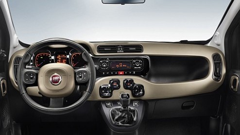Nu de nieuwe Panda bij de dealer staat is Fiat niet te beroerd een introductiekorting aan te bieden. Tijdelijk is de TwinAir 85 motorisering leverbaar vanaf 8990 euro. Normaal is dat meer dan tien mil