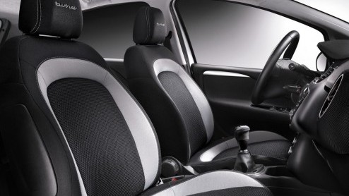 Tijdelijk is de nieuwe Fiat Punto extra scherp geprijsd voor 10.990 euro. Tegelijkertijd biedt de importeur 3 jaar garantie en 3 jaar geen rente in geval van financiering. Wegenbelasting blijft buiten