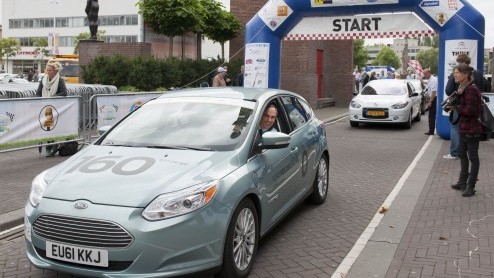 Tijdens de Professional Passionates Electric Rally vanuit Amsterdam heeft de Ford Focus Electric zijn eerste kilometers op Hollandse bodem gemaakt. De aanvoerder van een nieuwe generatie gelektrifice