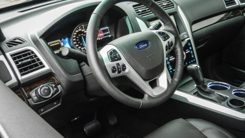 Autotest van de Ford Explorer 2.0 Ecoboost, een full-size SUV met alle luxe maar een klein hartje.