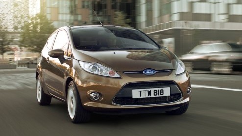 Ford maakt vandaag de definitieve verbruiks- en uitstootcijfers van de geheel nieuwe Focus ECOnetic bekend. De nieuwe eco-Focus verbruikt 3.4l/100km en stoot maar 89 gram CO2 uit. 
Hiermee is de Focu