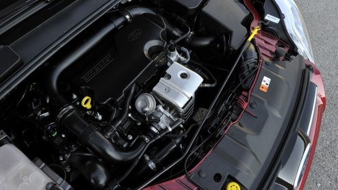 Volstrekt geniaal. Niet minder dan revolutie op motorengebied. En eigenlijk nauwelijks te geloven  als ik er niet zelf mee had gereden. We hebben het over de Ford Focus 1.0 EcoBoost, een ultra-zuinig