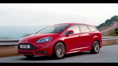 Vanaf september is het zo ver, dan komt de nieuwe Ford Focus ST naar Nederland. Ook als Wagon. Prijzen beginnen bij 33.135 euro. Das niet al teveel geld voor 250 pk en een top van bijna 250 km/u