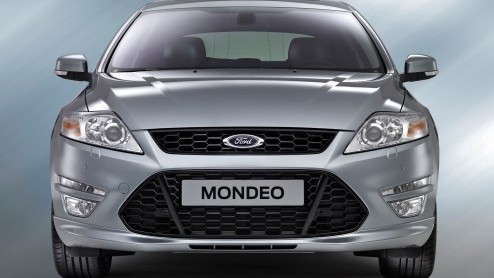 Ford Mondeo Platinum ook te bestellen met Xpression Line en extra sportieve opties zoals een RS-rastergrille, uitlaatsierstuk of achterspoiler. Een kleine meerprijs,zonder extra bijtelling.
