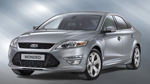 Ford Mondeo Platinum ook te bestellen met Xpression Line en extra sportieve opties zoals een RS-rastergrille, uitlaatsierstuk of achterspoiler. Een kleine meerprijs,zonder extra bijtelling.