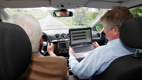 Na allerlei assistentie- en detectiesystemen voor rijstroken, verkeersborden en medeweggebruikers richt Ford zich nu op de bestuurder. Het merk heeft een stoel met hartmonitor in ontwikkeling die een