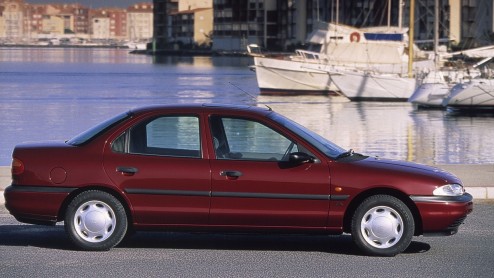 De Ford Mondeo viert zijn 20-jarig jubileum. Sinds zijn introductie in 1993 heeft Ford in Europa meer dan 4,5 miljoen exemplaren weten te slijten. Reden voor een feestje, zou je denken.