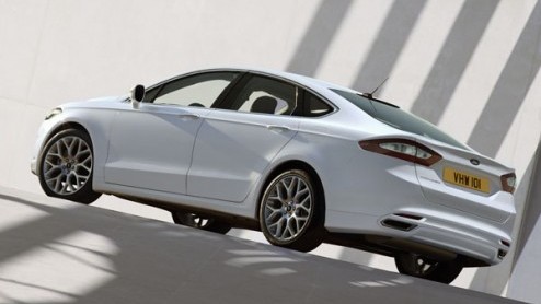 Ford heeft de 1.6 TDCi Econetic Technology dieselmotor in de Mondeo nog eens onder de loep genomen en heeft de gemiddelde CO2-uitstoot met 2 g/km weten te verlagen. Daardoor blijft de Mondeo met deze 