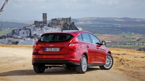 Ford breidt het leveringsprogramma van de Focus 1.0 EcoBoost uit met uitvoeringen voor de particulier. De vijfdeurs is vanaf nu te bestellen als Trend en Titanium en staat begin april bij de dealer.