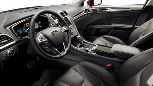 Met de onthulling van de Amerikaanse Ford Fusion tijdens de Autoshow van Detroit is ook meteen de nieuwe generatie Ford Mondeo een feit. Ford heeft de eerste beelden vrijgegeven; eind dit jaar maakt h