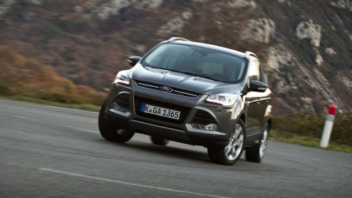 De nieuwe Ford Kuga rijdt in het voorjaar Nederland binnen. Ford maakt de aanvoerder van een nieuwe reeks Europese Ford-SUVs alvast wel bestelbaar. Prijzen beginnen bij 32.465 euro.