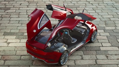 Spektakel bij Ford op de IAA. Daar staat onder meer de Ford Evos Concept, een indrukwekkend studiemodel dat de toekomstige designrichting en technologien van het merk vertegenwoordigt.
