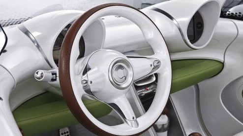 Smart neemt een bijzondere conceptcar mee naar Genve; de forspeed. De luchtige tweezitter is elektrisch aangedreven en toont mogelijk het design van de nieuwe generatie fortwo.