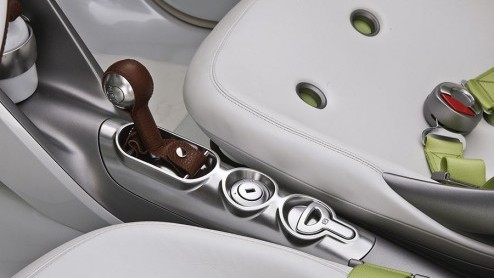 Smart neemt een bijzondere conceptcar mee naar Genve; de forspeed. De luchtige tweezitter is elektrisch aangedreven en toont mogelijk het design van de nieuwe generatie fortwo.