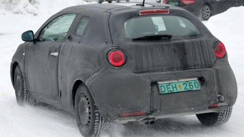 Vandaag bereikt ons nieuws van Alfa. De Alfa Romeo Furiosa deed zijn eerste testrondes. De naam 'Mito' is deze week ook opgedoken; het lijkt er op dat Alfa afstapt van de naam Furiosa, die uit de 'wed