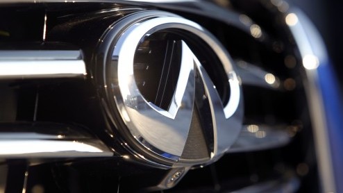 Infiniti heeft in ons land nog veel aan verkopen en naamsbekendheid te winnen. En dus wordt elk nieuwtje bij het Japanse luxemerk aan de grote klok gehangen. In de omgeving van Mnchen hebben we kenni