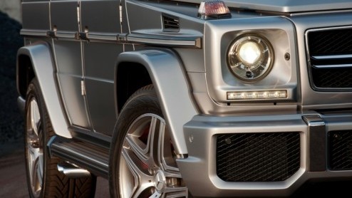 Eerder berichtten we al dat er van de inmiddels ruim gepensioneerde G-Klasse van Mercedes een AMG-versie in de pijplijn zat. Vandaag is er meer informatie bekend over de krachtpatsers, ook hebben we n