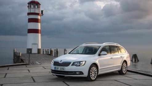 Skoda fabriek in Kvasiny is gemoderniseerd voor de vernieuwde Skoda Superb die eind deze maand bij de dealer staat.