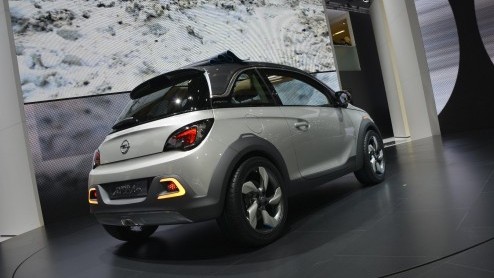 Een rondgang over de autosalon van Genve levert altijd iets mr op.