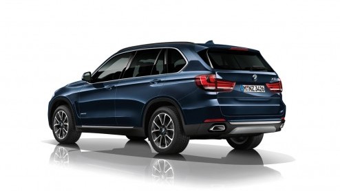 De BMW X5 komt er ook in een gepantserde versie. Op de IAA liepen we deze Concept Security Plus tegen het lijf, momenteel nog een concept, maar vermoedelijk zo goed als productieklaar.