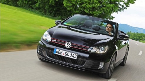 Volkswagen heeft nagedacht. Wat nou als we het genot van cabriorijden combineren met het rijplezier van een GTI. Zou de Golf GTI Cabriolet dan dubbele pret opleveren? Tijd om die vraag te bevestigen