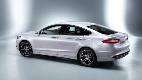 De nieuwe Ford Mondeo heeft zich al even laten zien en debuteert officieel in Parijs. Beelden van de Wagon waren er nog niet. Tot vandaag. Goed nieuws voor het overgrote deel (potentile) Mondeo-rijde