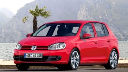 Hoewel de huidige Golf V nu ook in de Verenigde Staten aan de man wordt gebracht, is Volkswagen al druk bezig met de Golf VI. De rek in de Europese verkopen is er een beetje uit en daarmee is het tijd