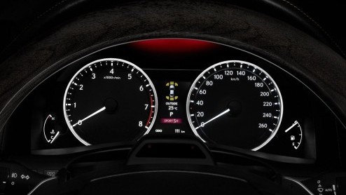 Nu is hij officieel; de nieuwe Lexus GS. Op Pebble Beach Concours dElegance in Californi is de nieuwe sedan als GS 350 onthuld. Deze is vrijwel identiek aan de hybrideversie die voor ons land geplan