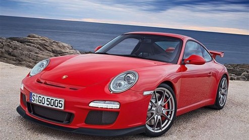Porsche breidt de tweede generatie van de huidige 911-reeks uit met de 911 GT3. Iedereen moet weten wat deze racy snelheidsduivel in petto heeft, want het merk toont de auto op de Autosalon van Genve