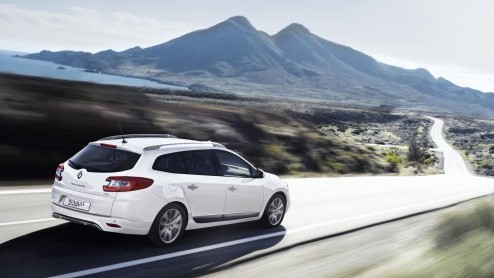 Ford riep het al langer maar Renault heeft m als eerste, een belastingvrije compacte middenklasser met dieselmotor. De Megane ENERGY dCi 110 Stop & Start stoot namelijk slechts 95 gram CO2 uit. De BP