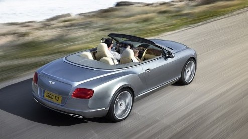 In navolging van de nieuwe Bentley Continental volgt nu de open versie, de GTC. De zomerse Brit wordt op de IAA in Frankfurt onthuld.
