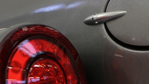 De liefhebbers hebben er met spanning naar uitgekeken. Maar, hij is er! Na twee-en-een-half jaar ontwikkelen heeft Donkervoort Automobielen uit Lelystad de volgende generatie open sportwagens gepresen