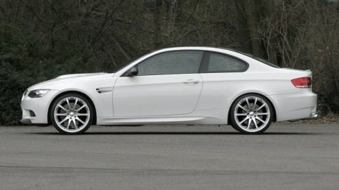 BMW tuner Hartge heeft een serie accesoires voor de BMW M3 ontwikkeld. Het bleef niet alleen bij uiterlijk vertoon, ook het motormanagement heeft een wijziging ondergaan. De snelheidsbegrenzer grijpt