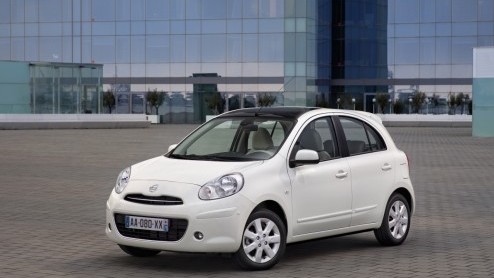 Krap een half jaar nadat de nieuwe Nissan Micra in de showroom is gezet staan de schijnwerpers weer op 'm gericht. Nissan voegt een tweede motorisering aan het gamma die niet alleen bijzonder maar ook