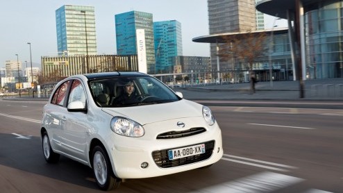 Momenteel maken we in Berlijn kennis met de nieuwe DIG-S motorisering voor de Nissan Micra. De 1.2 liter driecilinder is dankzij een supercharger en efficinte bouwwijze extreem zuinig. Met 95 gram CO