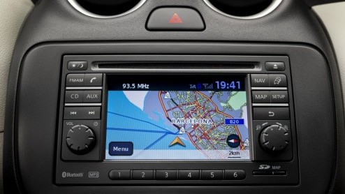 Krap een half jaar nadat de nieuwe Nissan Micra in de showroom is gezet staan de schijnwerpers weer op 'm gericht. Nissan voegt een tweede motorisering aan het gamma die niet alleen bijzonder maar ook
