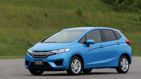 Honda Jazz 2014 laat zich al zien. NIeuwe hybridversie wordt nog zuiniger.
