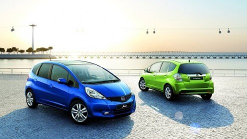 Vanaf 11 maart is het zo ver en staat de nieuwe Honda Jazz Hybrid bij de dealer. Vrijgesteld van wegenbelasting en BPM, met 14% bijtelling voor een prijs van 19.200 euro.