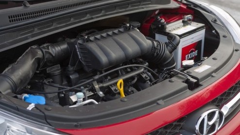 Met het vernieuwen van de Hyundai i10 beweren zijn makers het beste kleintje in de markt te hebben. De i10 is uiteraard niet alleen wegenbelasting- en BPM-vrij, maar feitelijk ook ruimer, vinniger e