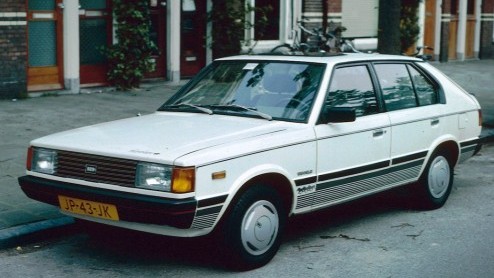 Met de nieuwe Ceed onderstreept Kia nog eens dat de Koreaanse automobielindustrie volwassen en zelfs salonfhig is. De tijd dat men uitsluitend vanwege de bespottelijk lage prijs een Koreaan kocht