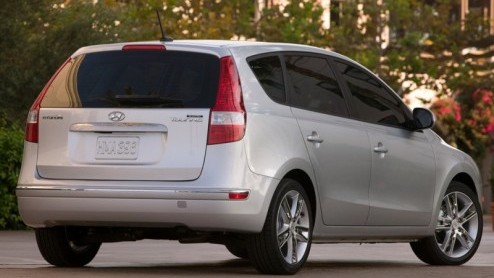 Hyundai timmert lekker aan de weg en ziet wel heil in een i30 Touring. Op zich niet verwonderlijk, nu broer Kia Ceed ook een stationwagon- variant in het gamma heeft zitten. Op de Sema-beurs toonde H