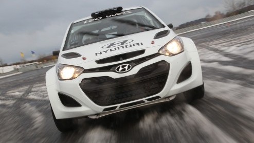 De Nrburgring is voor vele merken een paradijs om nieuwe modellen aan uitgebreide (rij)tests te onderwerpen. Zo ook voor Hyundai. De Koreanen gaan 5.5 miljoen euro investeren in een nieuw testcentrum