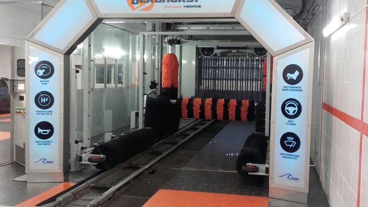 IClean Carwash Technologies heeft zojuist de nieuwste wasstraat van Ceccato genstalleerd bij Autoschade Berghorst in Heerde.