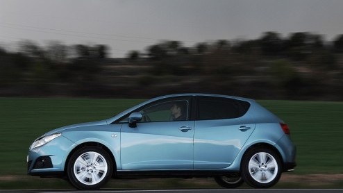 Wie in afwachting is van de nieuwe Seat Ibiza - en de Ibiza tour gemist heeft - kan toch nog zijn hart ophalen. Er zijn alvast nog meer foto's vrijgegeven van deze Spanjaard, dus vanuit alle hoeken, i