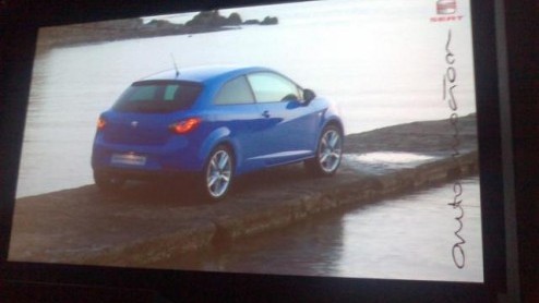 Seat presenteerde op de Autosalon van Geneve de Seat Bocanegra concept. De auto zou alleen een voorbode zijn voor de komende generatie Seat-modellen. Nu blijkt echter niets minder waar! Dit driedeurs