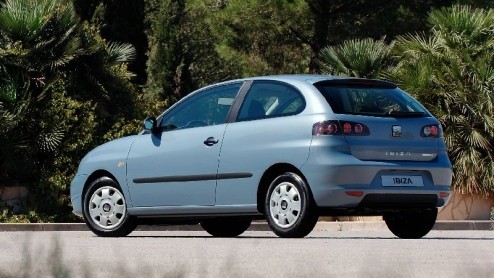 Nu de Volkswagen Polo Bluemotion al even leverbaar is, kan Seat natuurlijk niet achterblijven. Een extra zuinige Seat Ibiza is dus nu van de partij; de Ecomotive-uitvoering. Door zijn lage verbruik va
